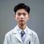 读者医学生小王头像，年轻男性，穿白色医学生服
